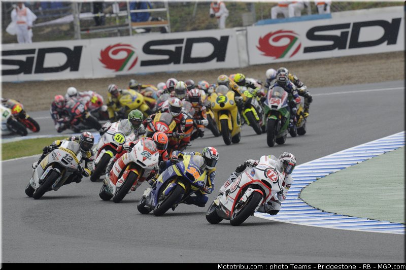 moto2_008_espagne_2011_jerez