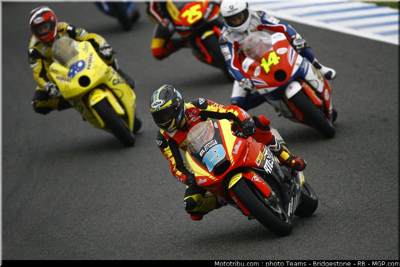 moto2_049_espagne_2011_jerez