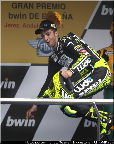 moto2_iannone_2_espagne_2011_jerez