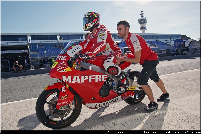 moto2_simon_02_espagne_2011_jerez
