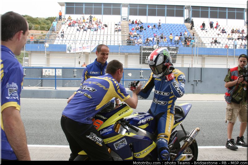 moto2_smith_012_espagne_2011_jerez