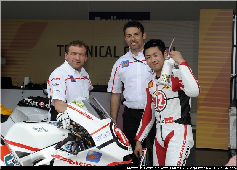 moto2_takahashi_18_espagne_2011_jerez