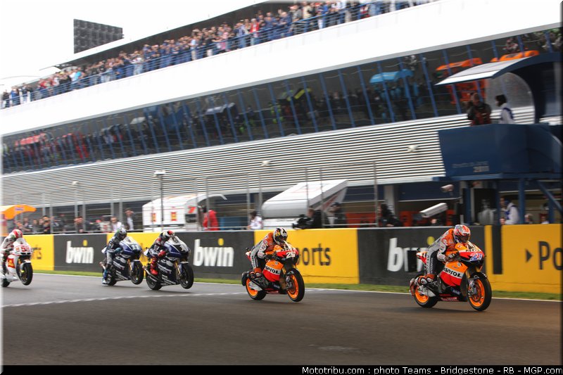 motogp_0001_espagne_2011_jerez