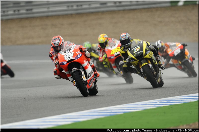 motogp_0118_espagne_2011_jerez
