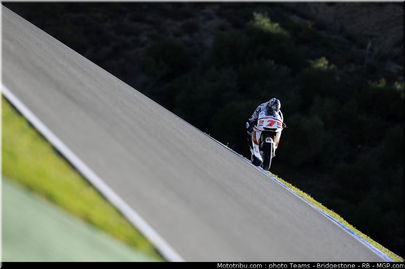motogp_aoyama_12_espagne_2011_jerez