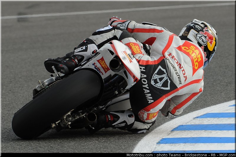 motogp_aoyama_16_espagne_2011_jerez