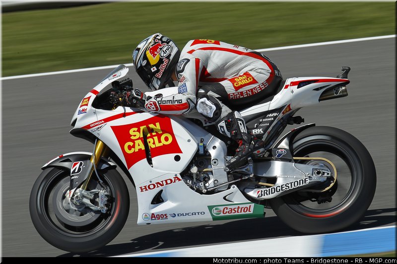 motogp_aoyama_18_espagne_2011_jerez