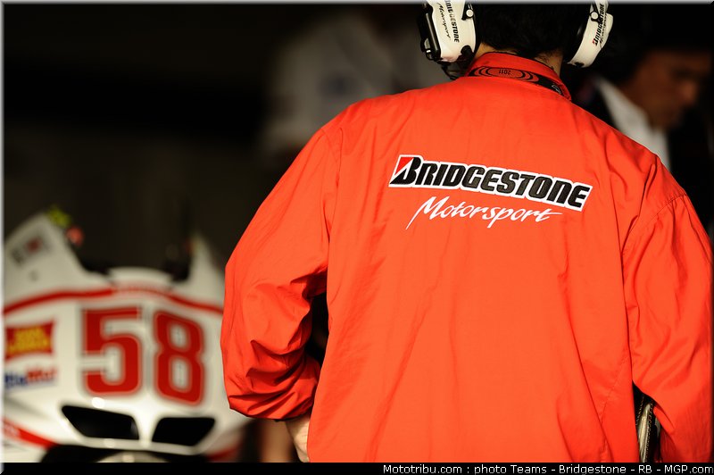 motogp_bridgestone_10_espagne_2011_jerez