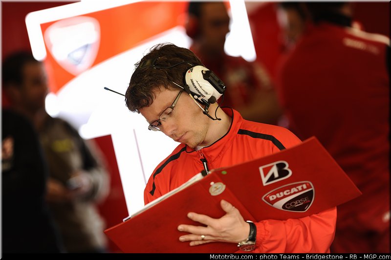 motogp_bridgestone_13_espagne_2011_jerez