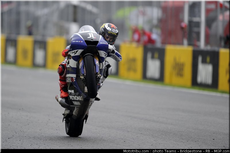 motogp_lorenzo_31_espagne_2011_jerez