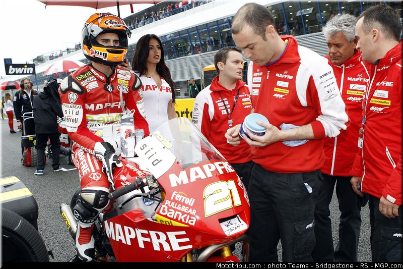 motogp_pitbabe_50_espagne_2011_jerez