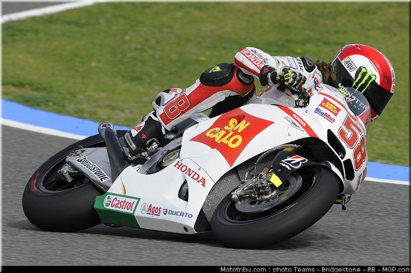 motogp_simoncelli_12_espagne_2011_jerez
