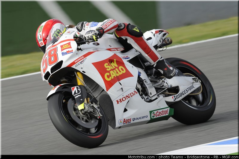 motogp_simoncelli_15_espagne_2011_jerez