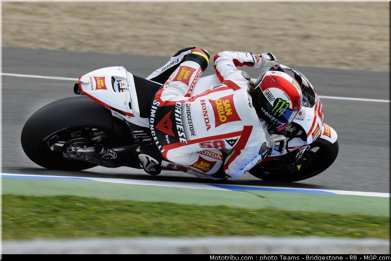 motogp_simoncelli_17_espagne_2011_jerez