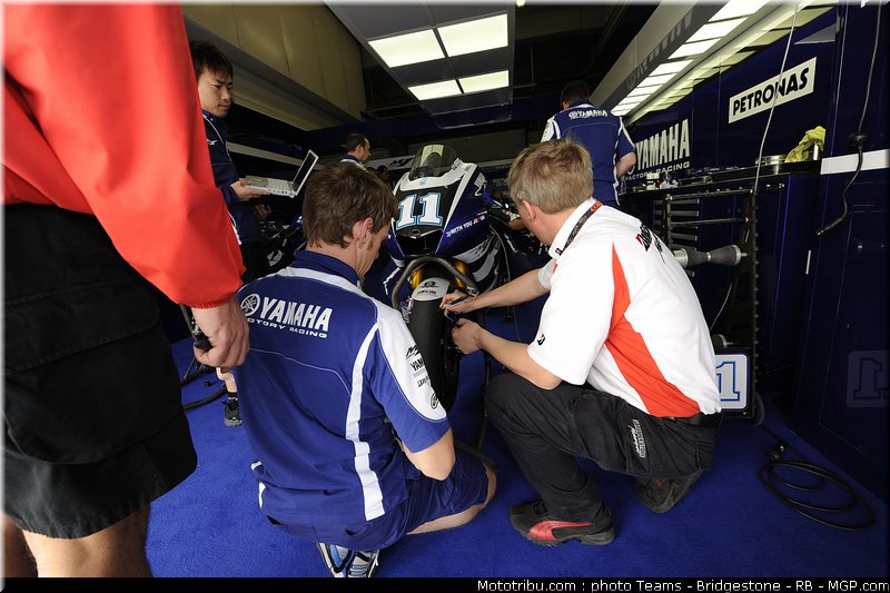 motogp_spies_10_espagne_2011_jerez