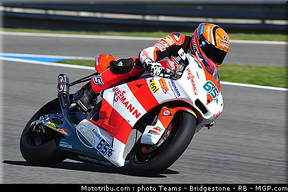 moto2_bradl_06_espagne_2011_jerez.jpg