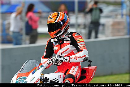 moto2_bradl_08_espagne_2011_jerez.jpg