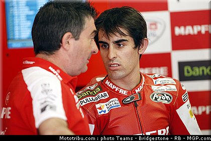 moto2_simon_01_espagne_2011_jerez.jpg