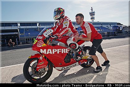 moto2_simon_02_espagne_2011_jerez.jpg