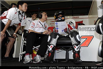 motogp_aoyama_13_espagne_2011_jerez.jpg