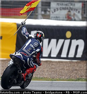 motogp_lorenzo_08_espagne_2011_jerez.jpg