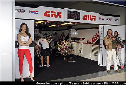motogp_pitbabe_03_espagne_2011_jerez.jpg
