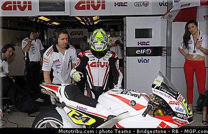 motogp_pitbabe_04_espagne_2011_jerez.jpg