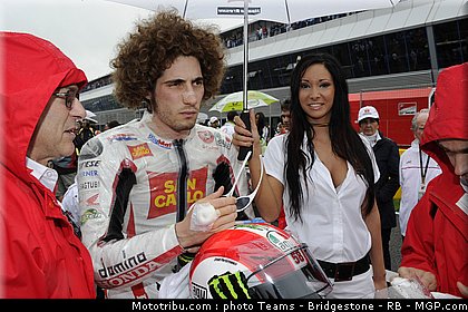 motogp_pitbabe_05_espagne_2011_jerez.jpg