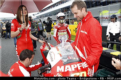 motogp_pitbabe_51_espagne_2011_jerez.jpg