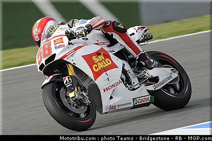 motogp_simoncelli_15_espagne_2011_jerez.jpg