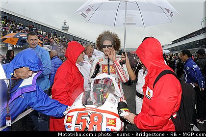 motogp_simoncelli_27_espagne_2011_jerez.jpg