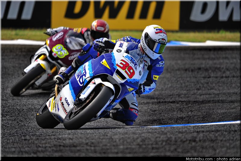 moto2_2011_021_portugal_estoril