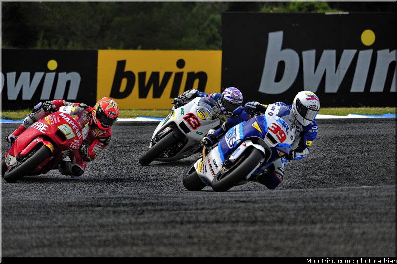 moto2_2011_026_portugal_estoril