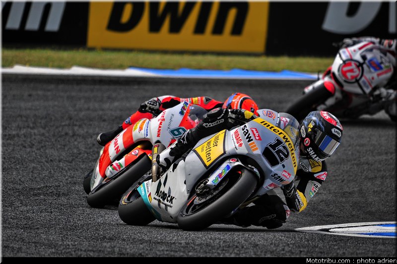 moto2_2011_028_portugal_estoril