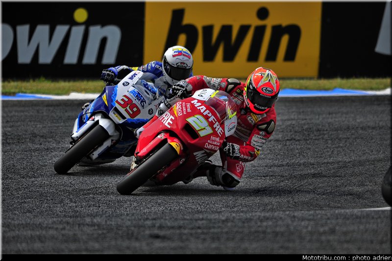 moto2_2011_042_portugal_estoril