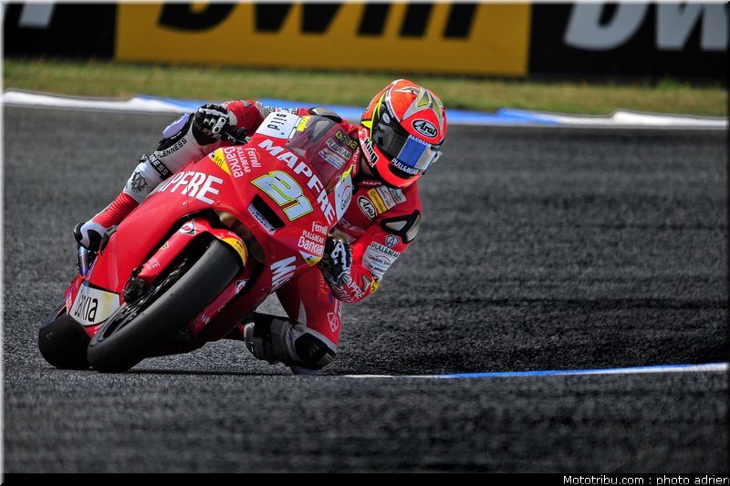 moto2_2011_fores_1_portugal_estoril