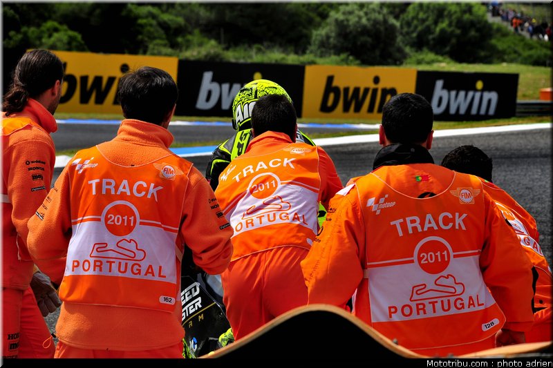 moto2_2011_iannone_07_portugal_estoril