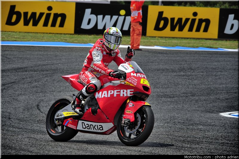 moto2_2011_simon_2_portugal_estoril