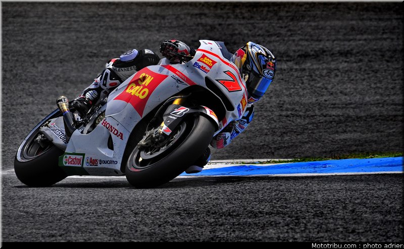 motogp_2011_aoyama_01_portugal_estoril