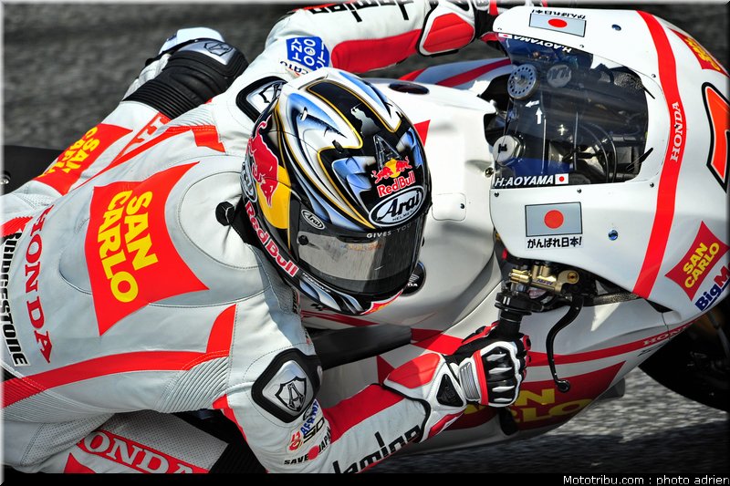 motogp_2011_aoyama_05_portugal_estoril