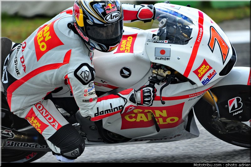 motogp_2011_aoyama_09_portugal_estoril