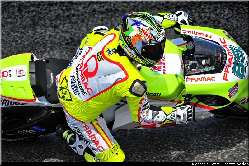 motogp_2011_capirossi_03_portugal_estoril