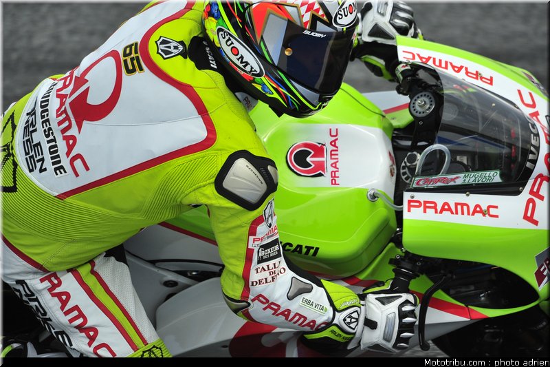 motogp_2011_capirossi_05_portugal_estoril