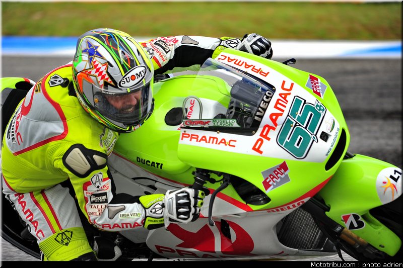 motogp_2011_capirossi_11_portugal_estoril