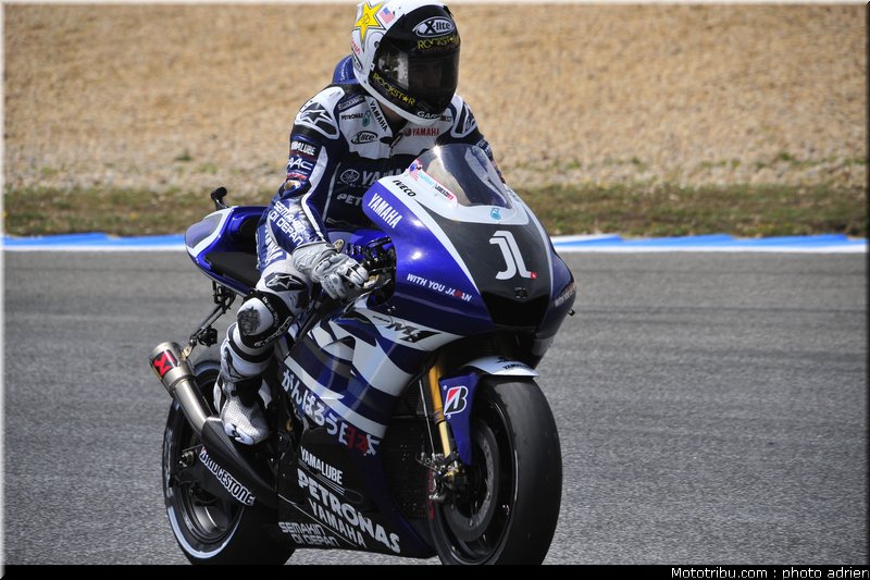 motogp_2011_lorenzo_01_portugal_estoril
