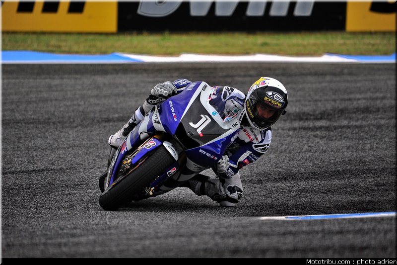 motogp_2011_lorenzo_06_portugal_estoril