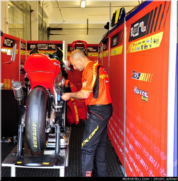 motogp_2011_paddock_portugal_estoril_006
