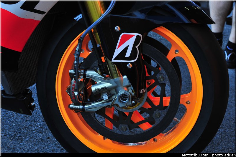 motogp_2011_paddock_portugal_estoril_024