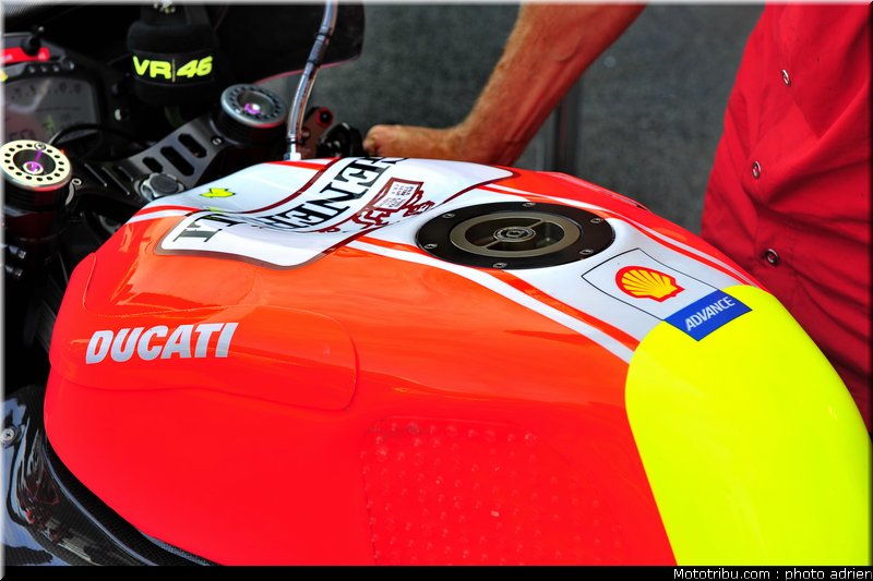 motogp_2011_paddock_portugal_estoril_039