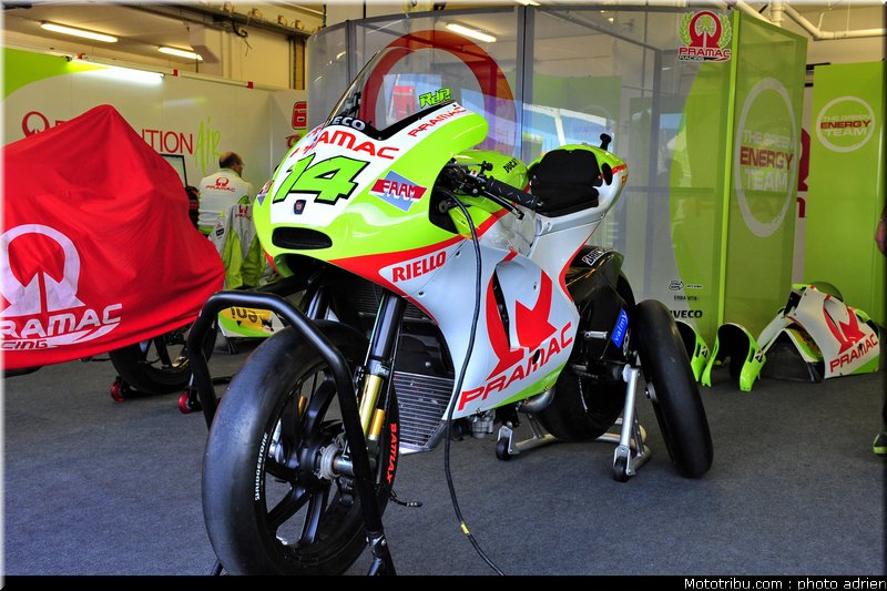 motogp_2011_paddock_portugal_estoril_048